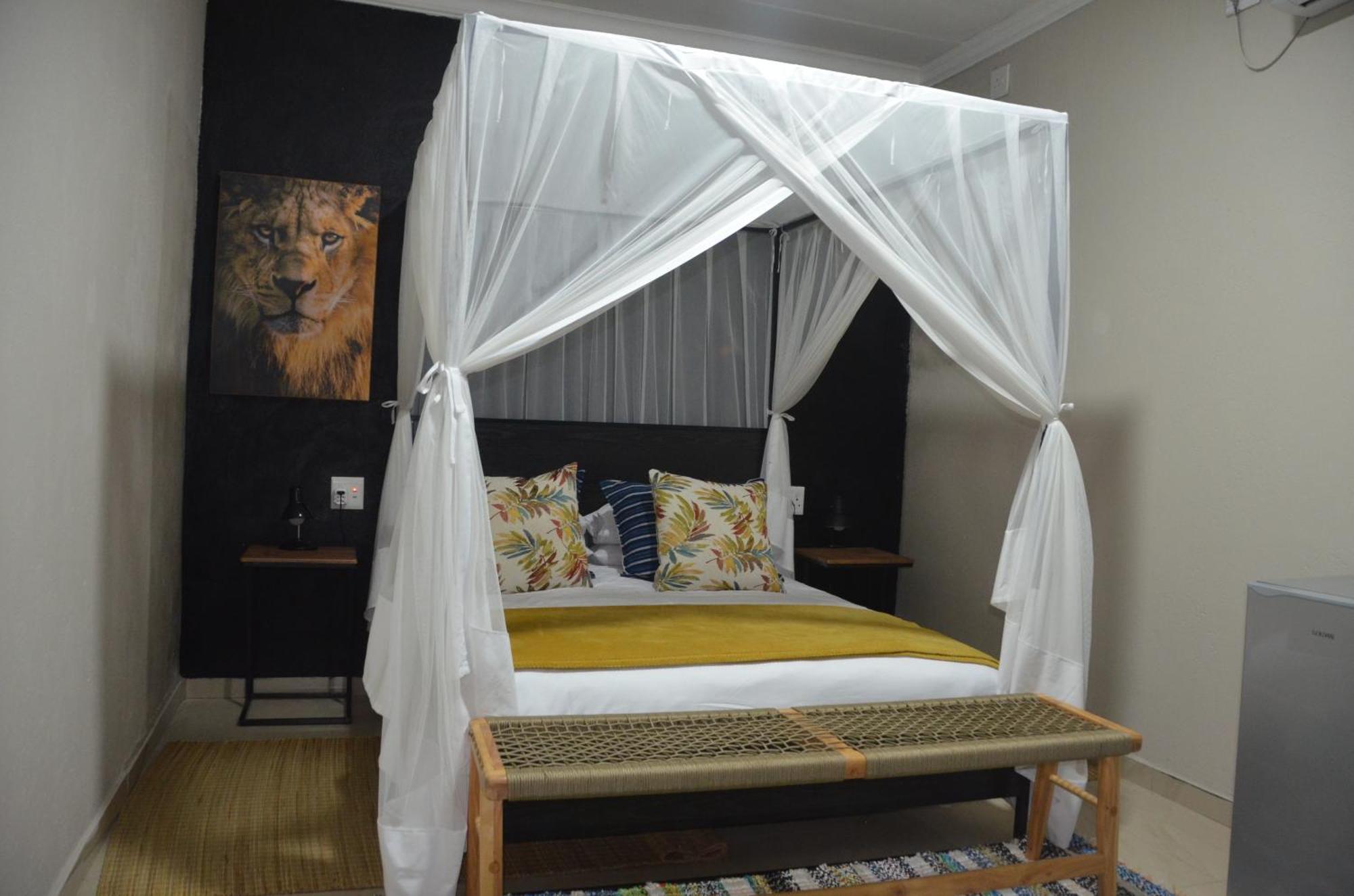 Kholiwe On Kruger Lodge & Safaris Marloth Park Exterior foto